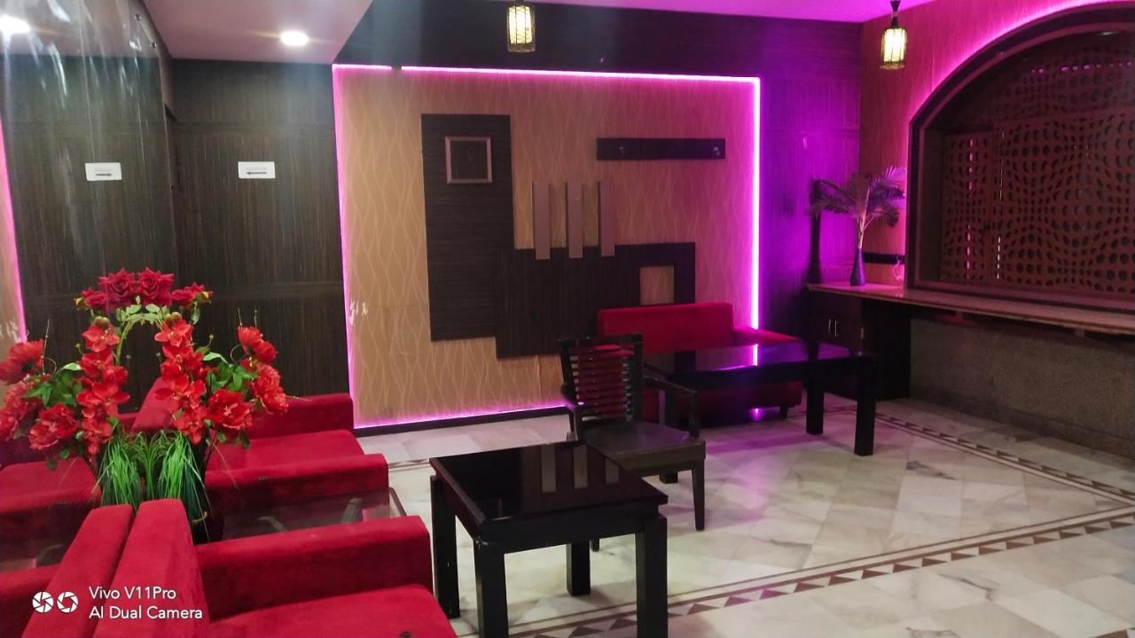 Rass Hotel Kānpur Exterior photo