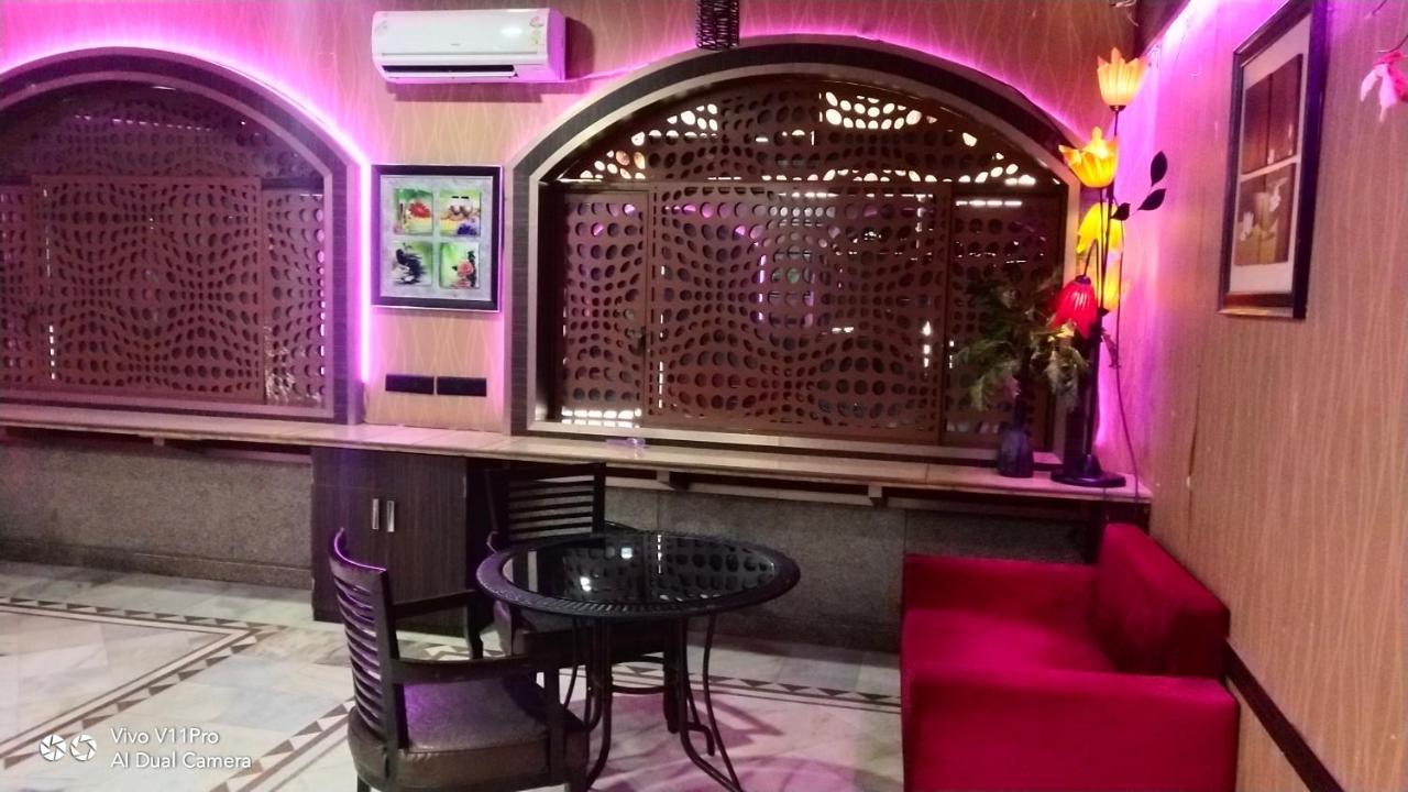Rass Hotel Kānpur Exterior photo
