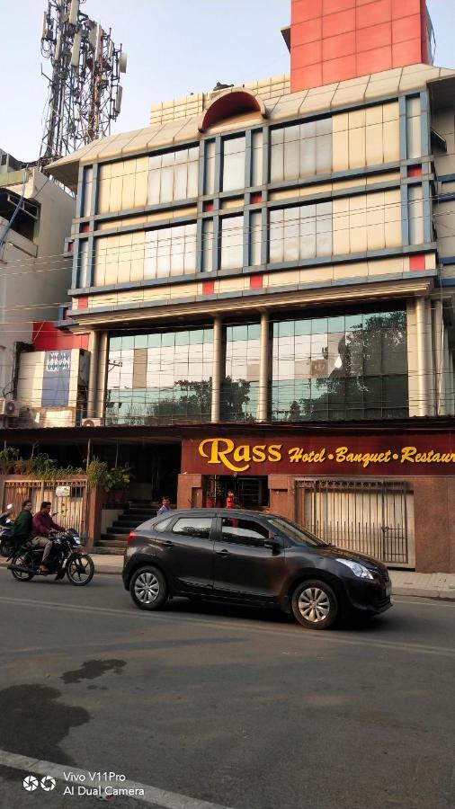Rass Hotel Kānpur Exterior photo