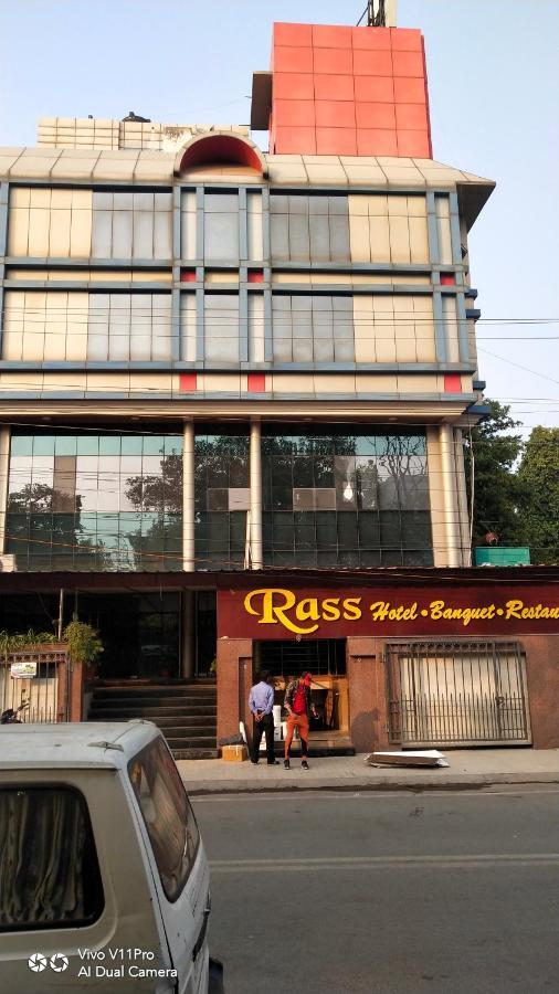 Rass Hotel Kānpur Exterior photo