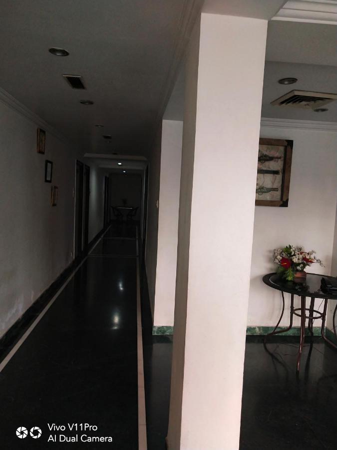 Rass Hotel Kānpur Exterior photo