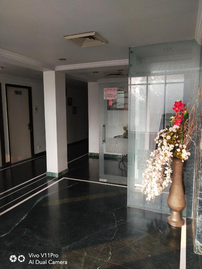 Rass Hotel Kānpur Exterior photo